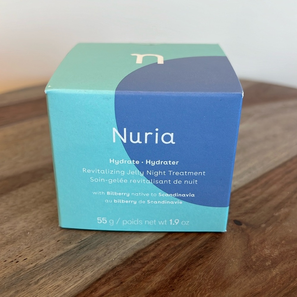New Nuria Hydrate Revitalizing Jelly Night Treatment